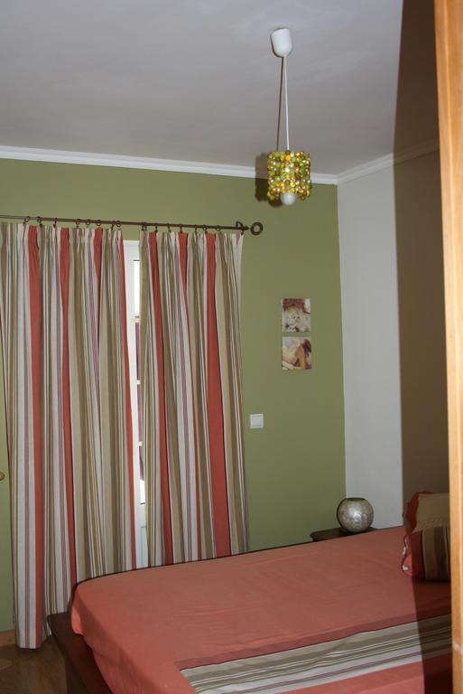 Apartamento Silveira ฟูร์นัส ภายนอก รูปภาพ
